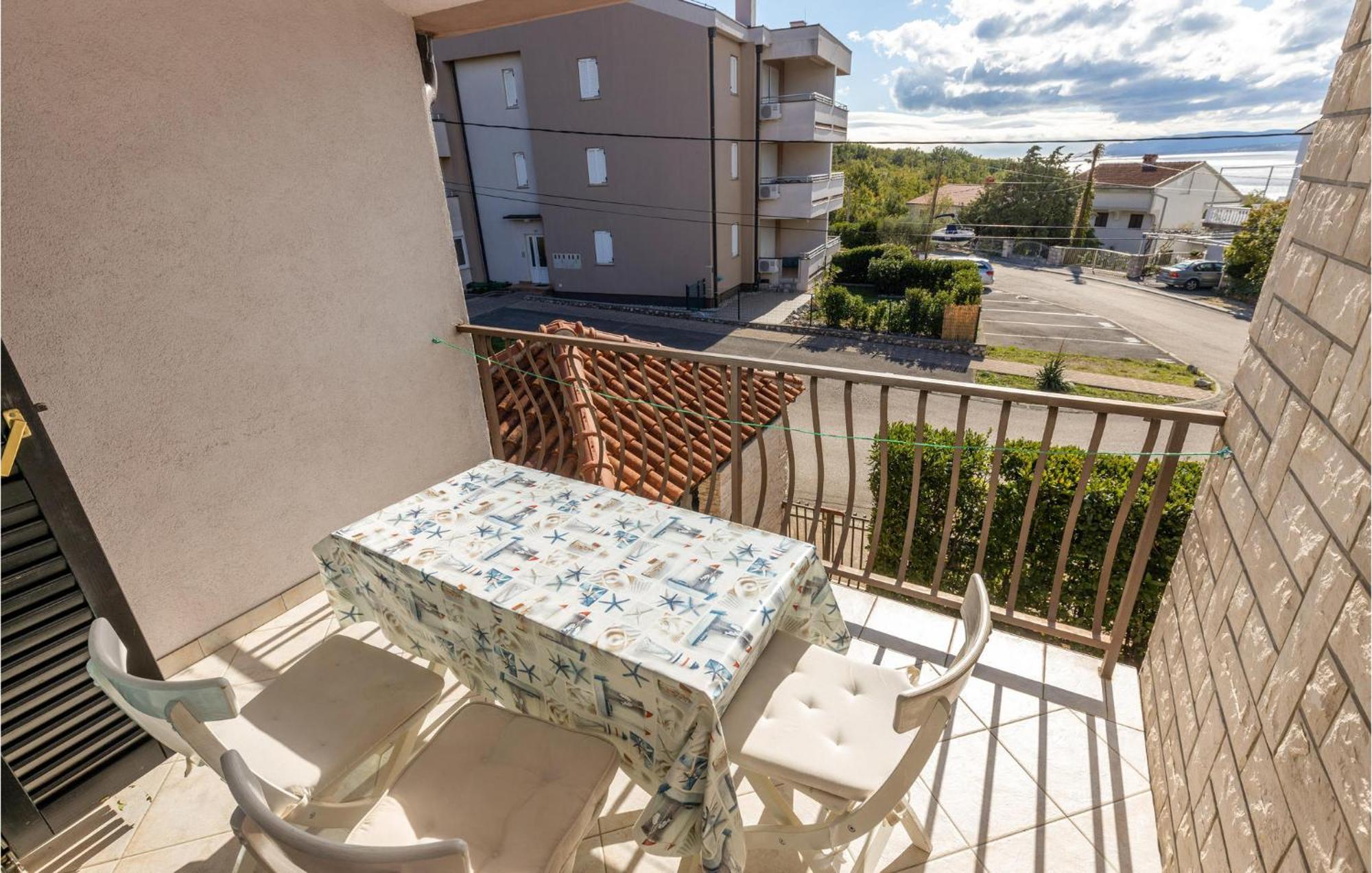Nice Apartment In Jadranovo With Kitchen ภายนอก รูปภาพ